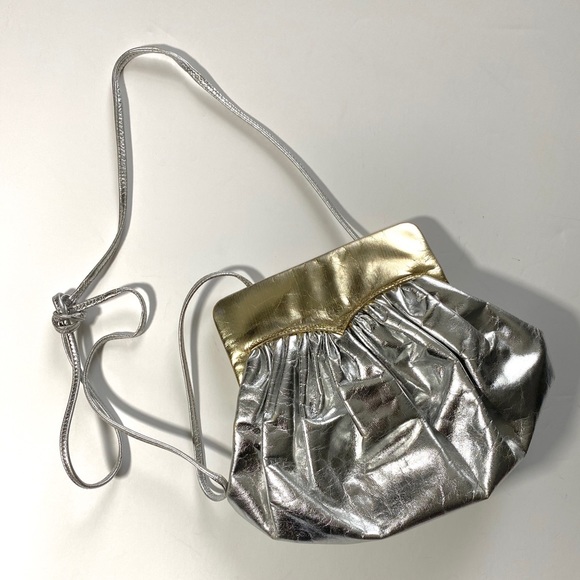 Vintage Metallic Silver and Gold Clutch Purse - Picture 4 of 7